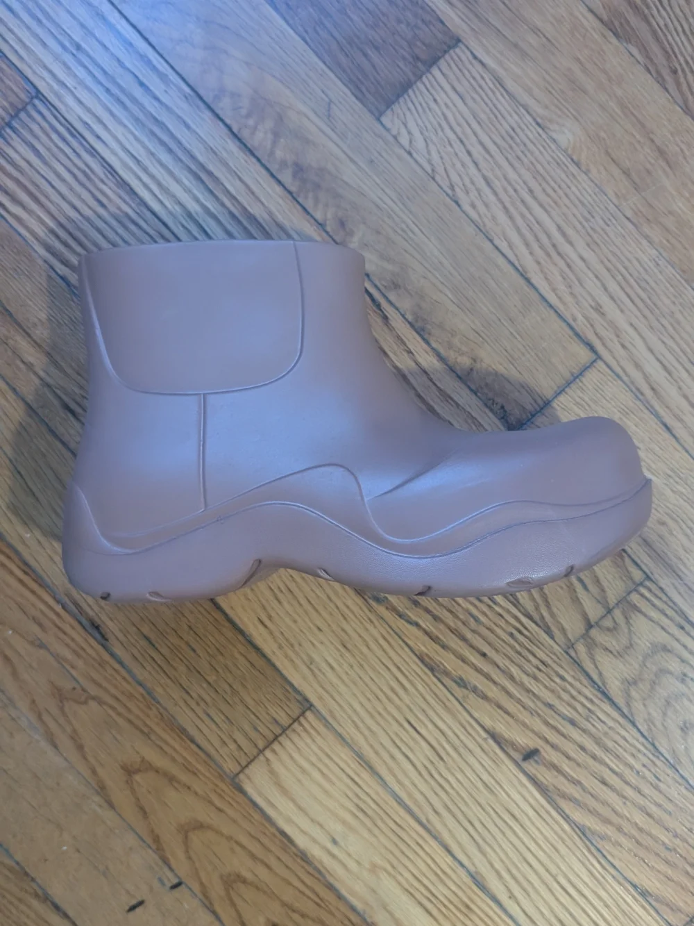 Chunky Rubber Ankle Rain Boots in Mauve-Taupe